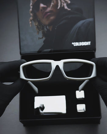 FROSTBITE White | Black